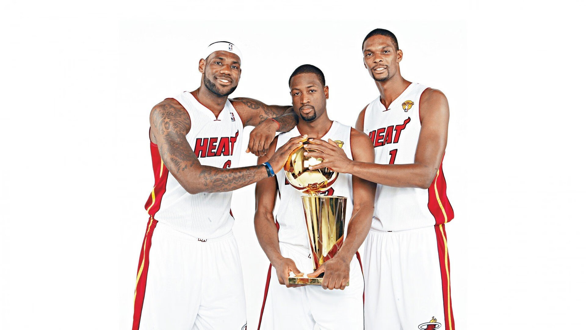 Doinb遭遇三连败，热火教练面临压力！｜电竞与NBA赛场的双重考验